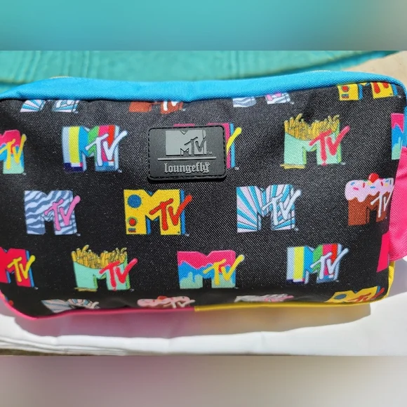 NWT Loungefly MTV Fanny Pack - Picture 9 of 9